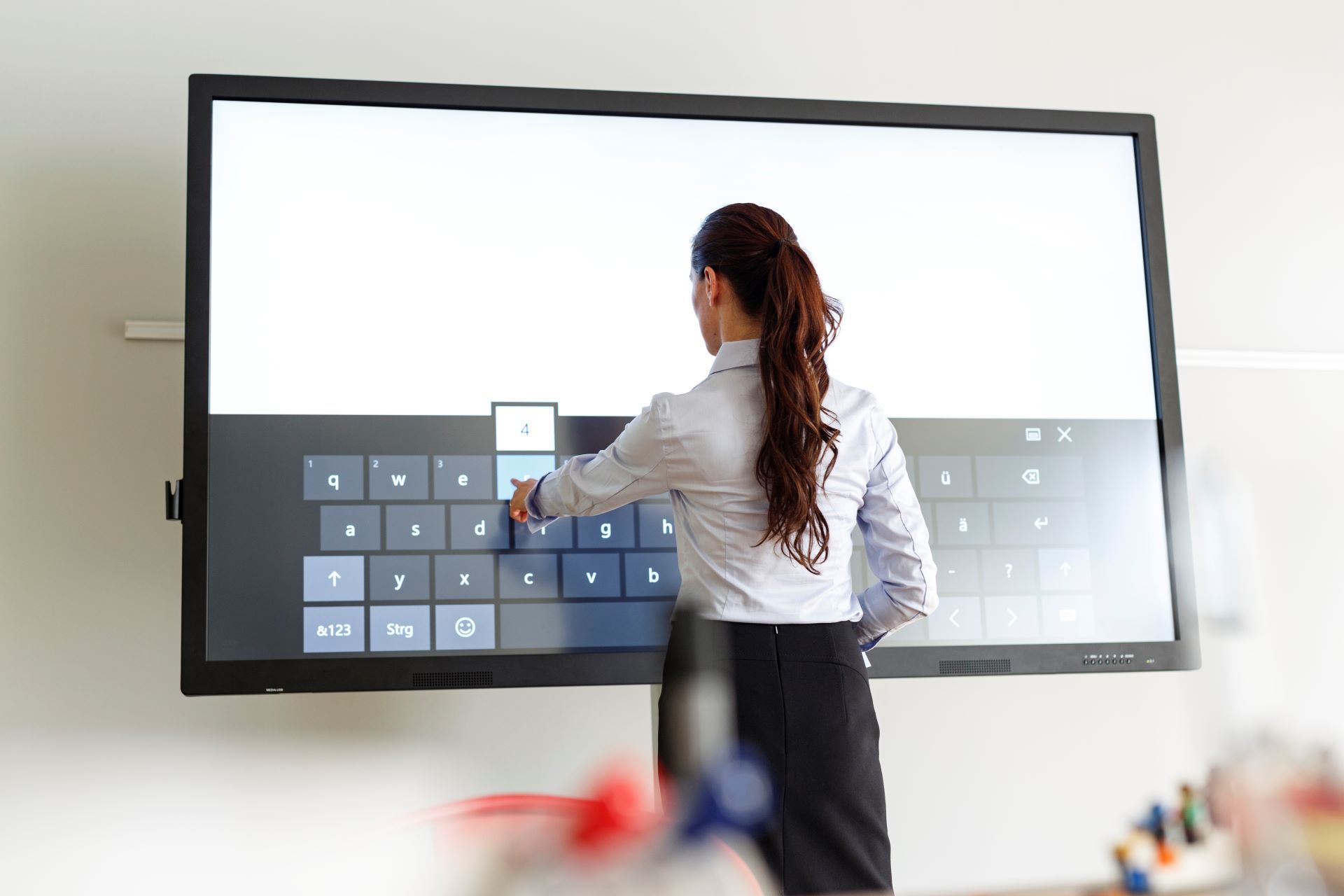 The Reseller's Toolkit: Essential Resources for Selling Interactive Smart Boards